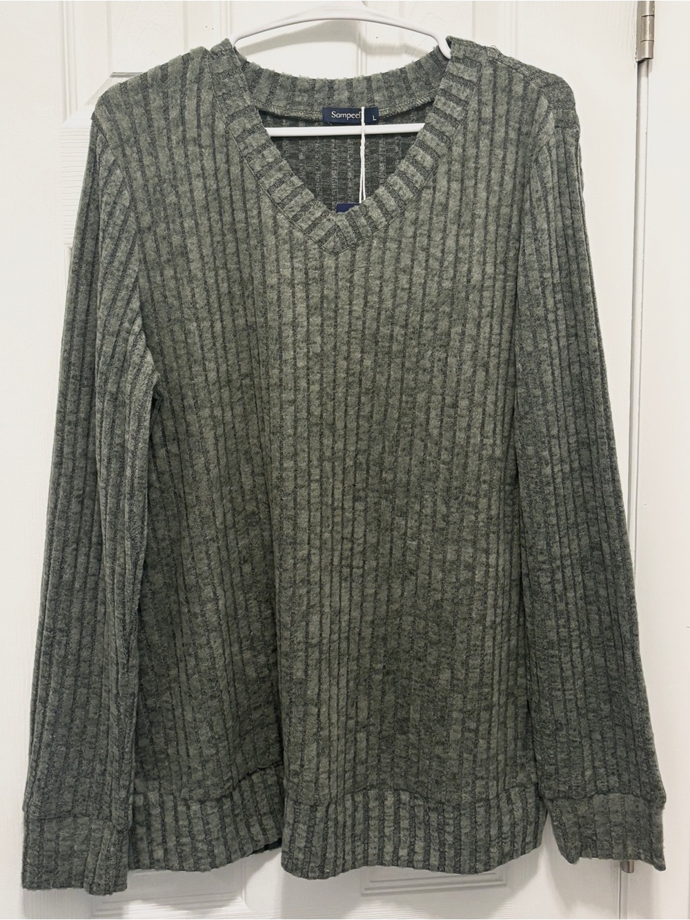 Sampled Ribbed V-Neck Sweater in Heather Gray